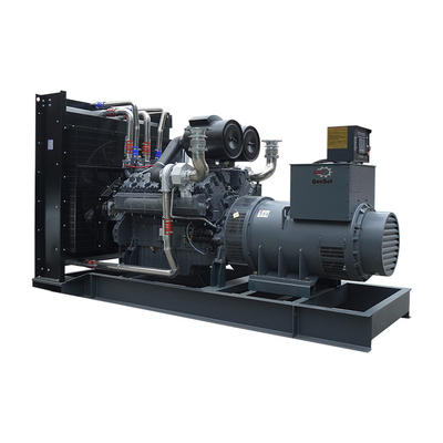 شراء مجموعة مولدات الديزل من Cummins المبردة بالماء 700kva مع المولد بدون فرش online manufacture