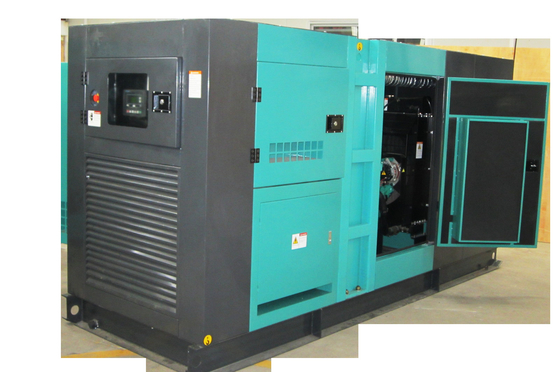 مجموعة مولدات الجهد العالي ISO8528 شديدة التحمل عازلة للصوت Cummins 500 Kva Dg